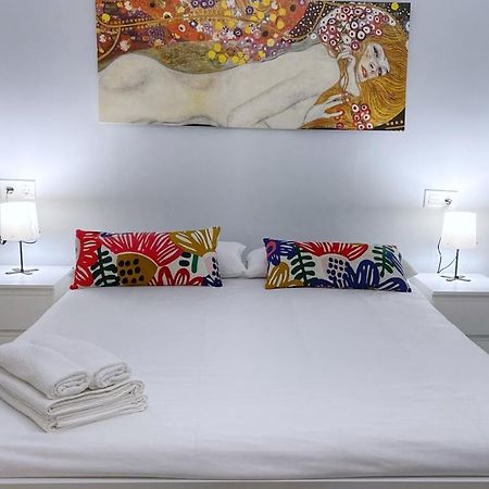 Vt Flat Reformado Con Escritorio De Trabajo Y Wifi Apartment Bilbao Bagian luar foto
